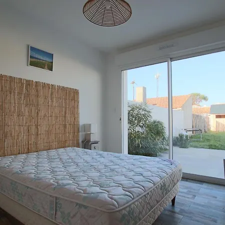 House In The Castle Of Oleron Holiday home *