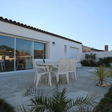 House In The Castle Of Oleron
